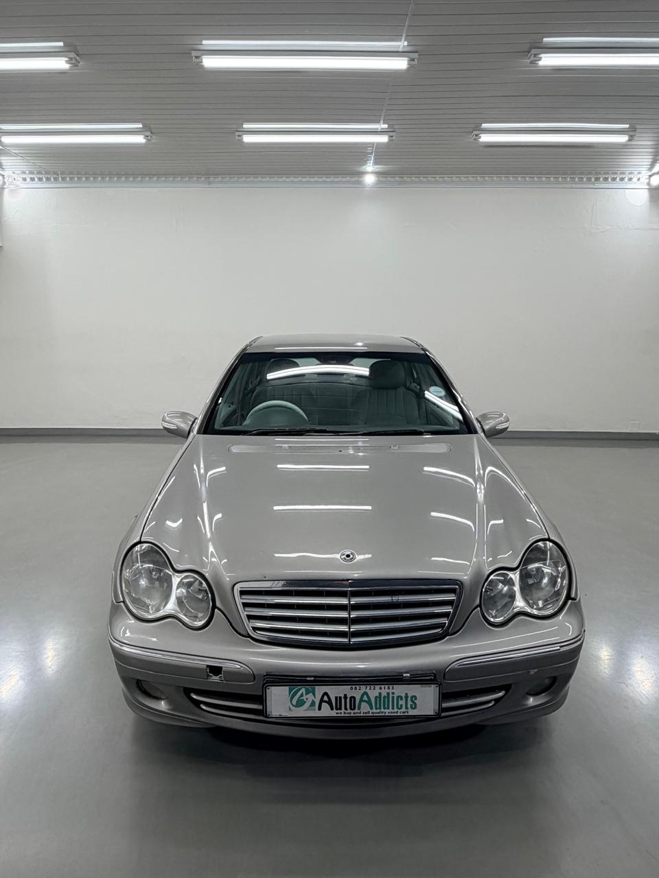 2005 Mercedes Benz C200