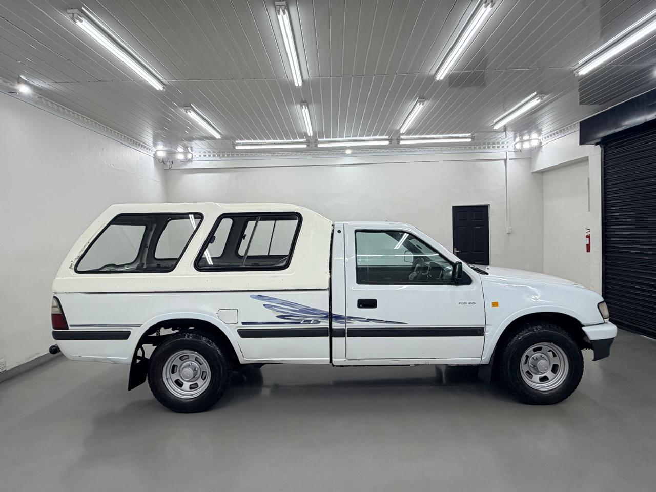 2001 Isuzu KB250D
