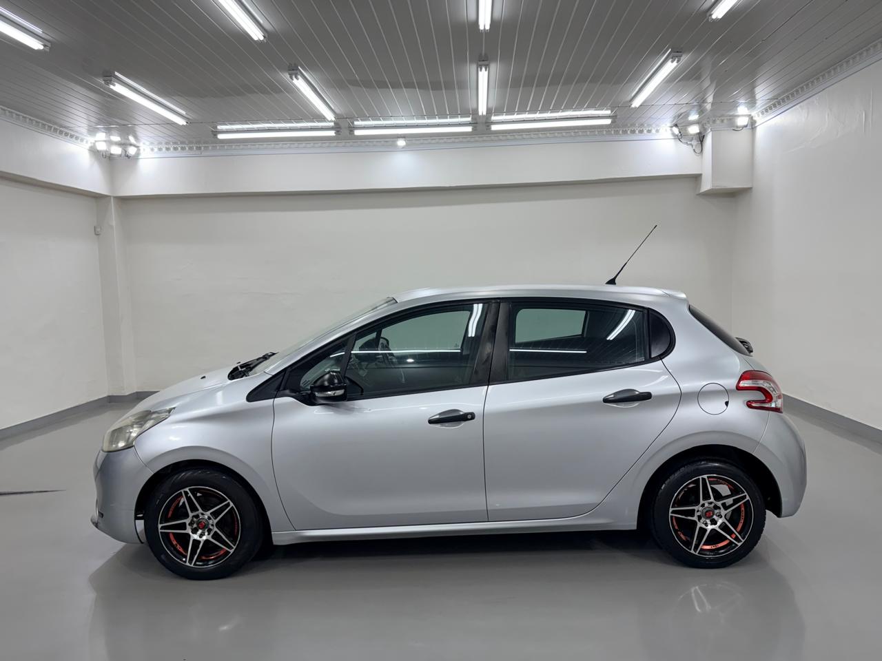 2014 Peugeot 208 1.2 VTI Access