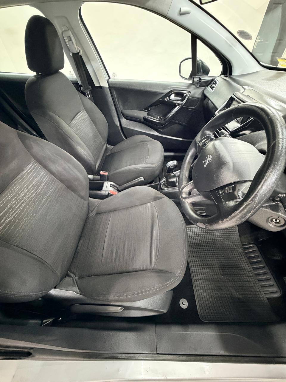 2014 Peugeot 208 1.2 VTI Access