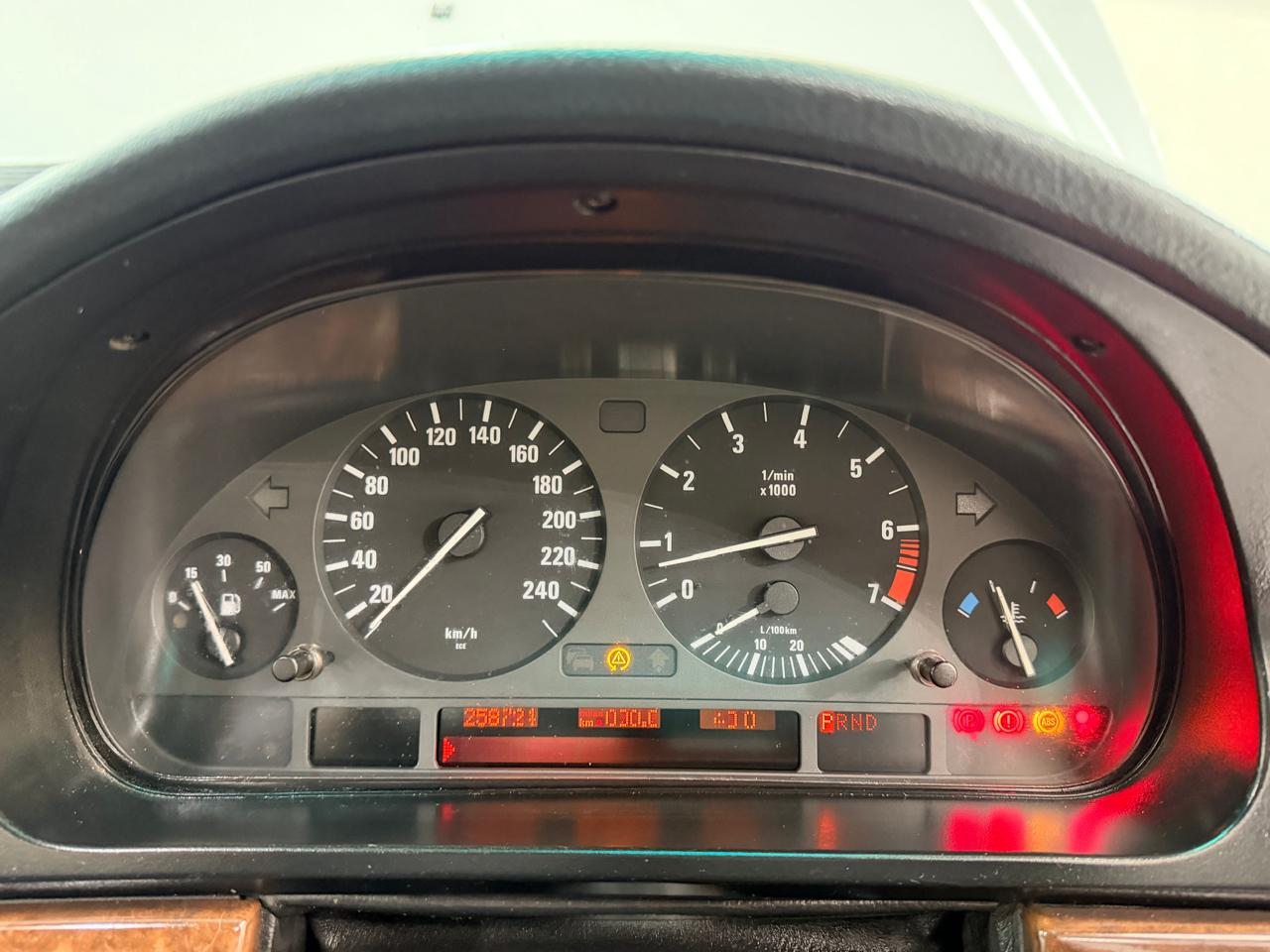 1992 BMW 530i Auto