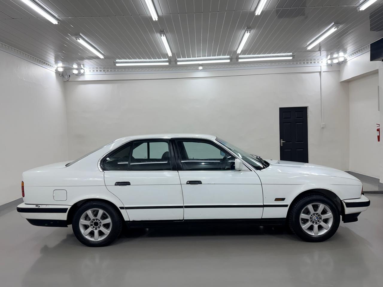 1992 BMW 520i E34