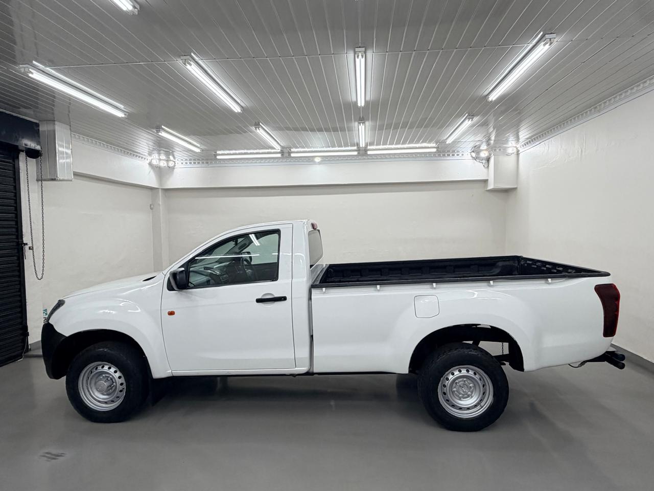 2016 Isuzu KB250 Fleetside Pick Up