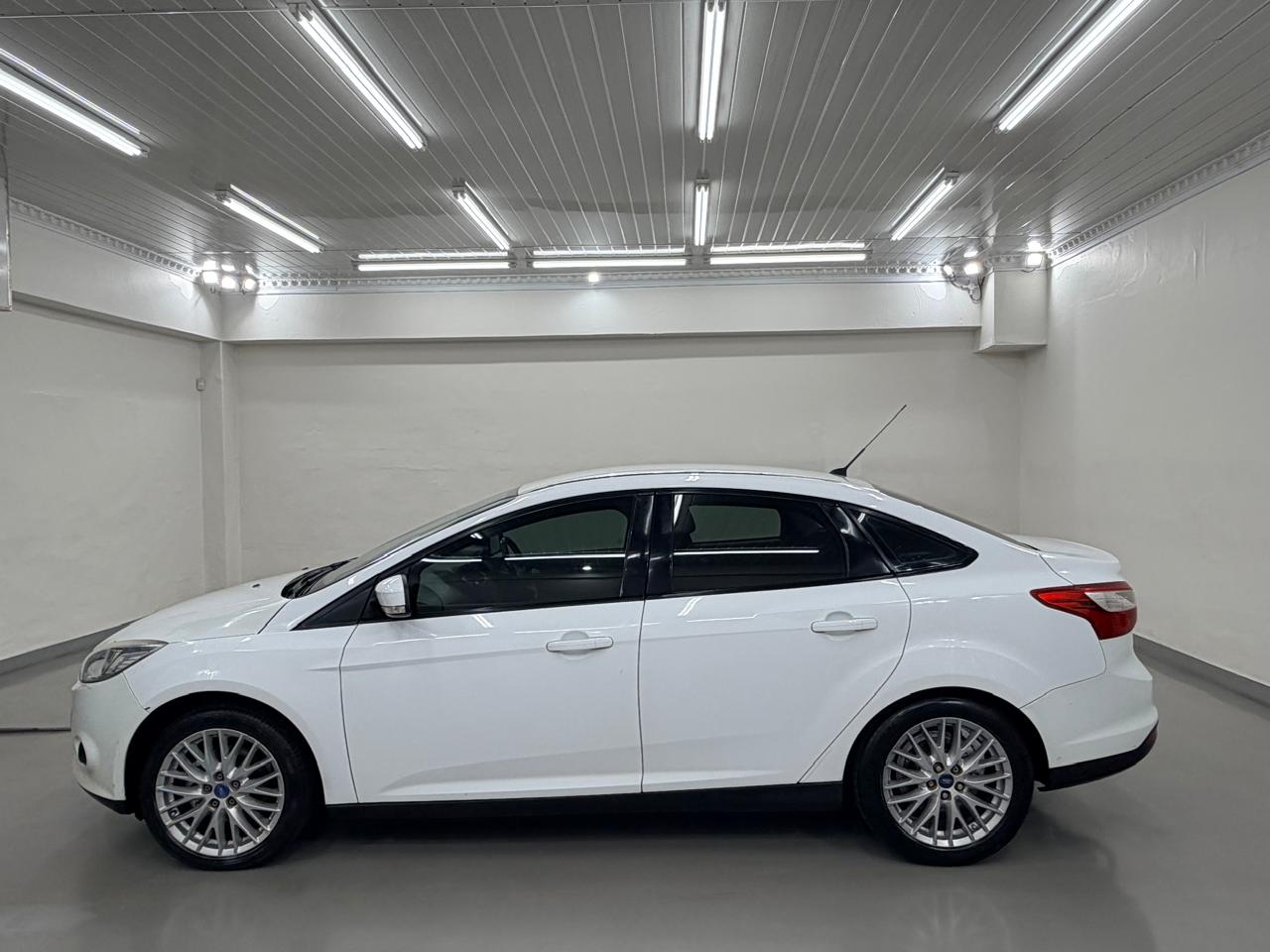 2012 Ford Focus 1.6 TI VCT Trend