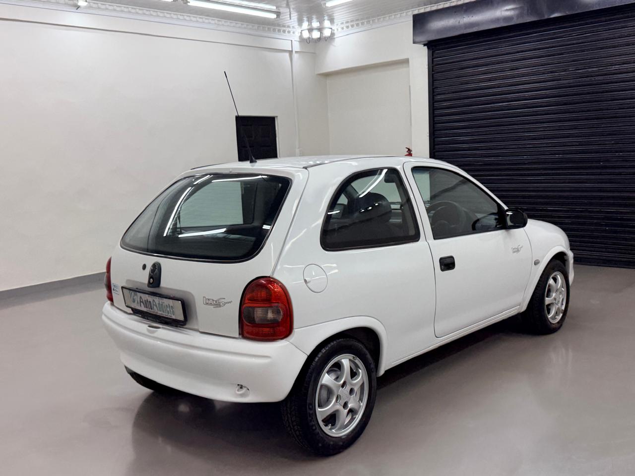 2006 Opel Corsa 140i Lite Sport
