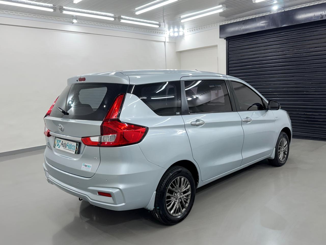 2023 Toyota Rumion 1.5TX