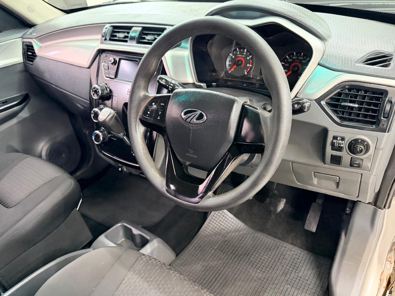 2019 Mahindra KUV 100 1.2 K6+ NXT