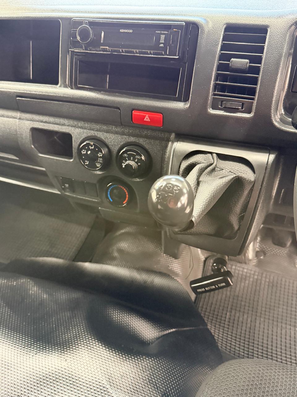 2023 Toyota Quantum Hiace 2.5 D4D Sesfikile