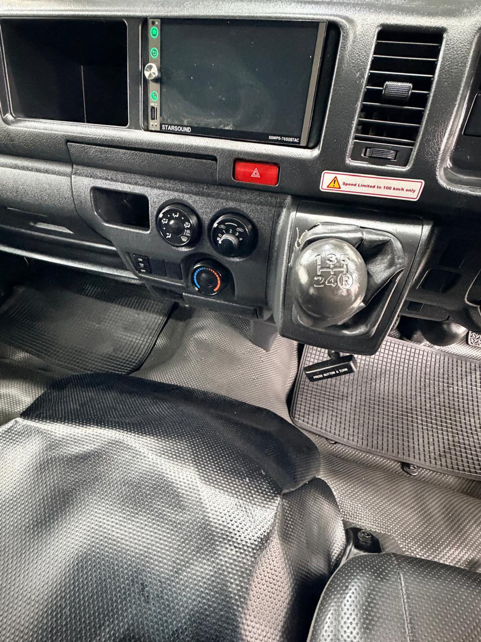 2023 Toyota Quantum Hiace 2.5 D4D Sesfikile